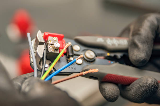 Best Licensed Electrician  in Forsyth, MO